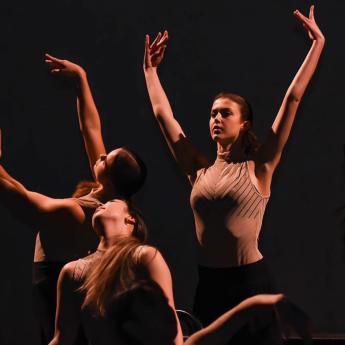 UChicago Maya dance group