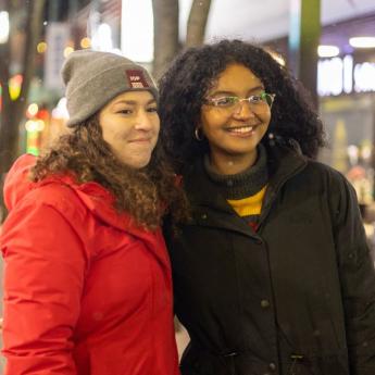 Students at Maroon Mentors outing in Chinatown 